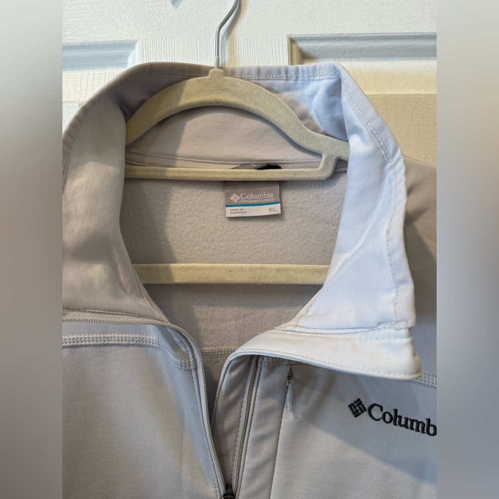 Columbia Zip-Up Jacket - Picture 5 of 10